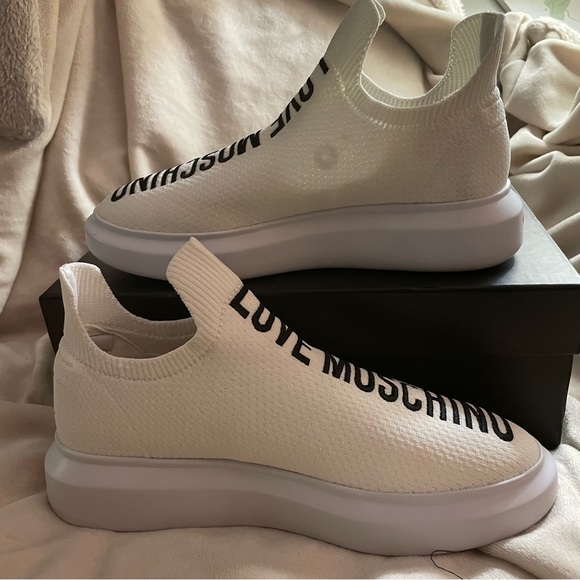 NWT Love Moschino Sneakers - Picture 4 of 9